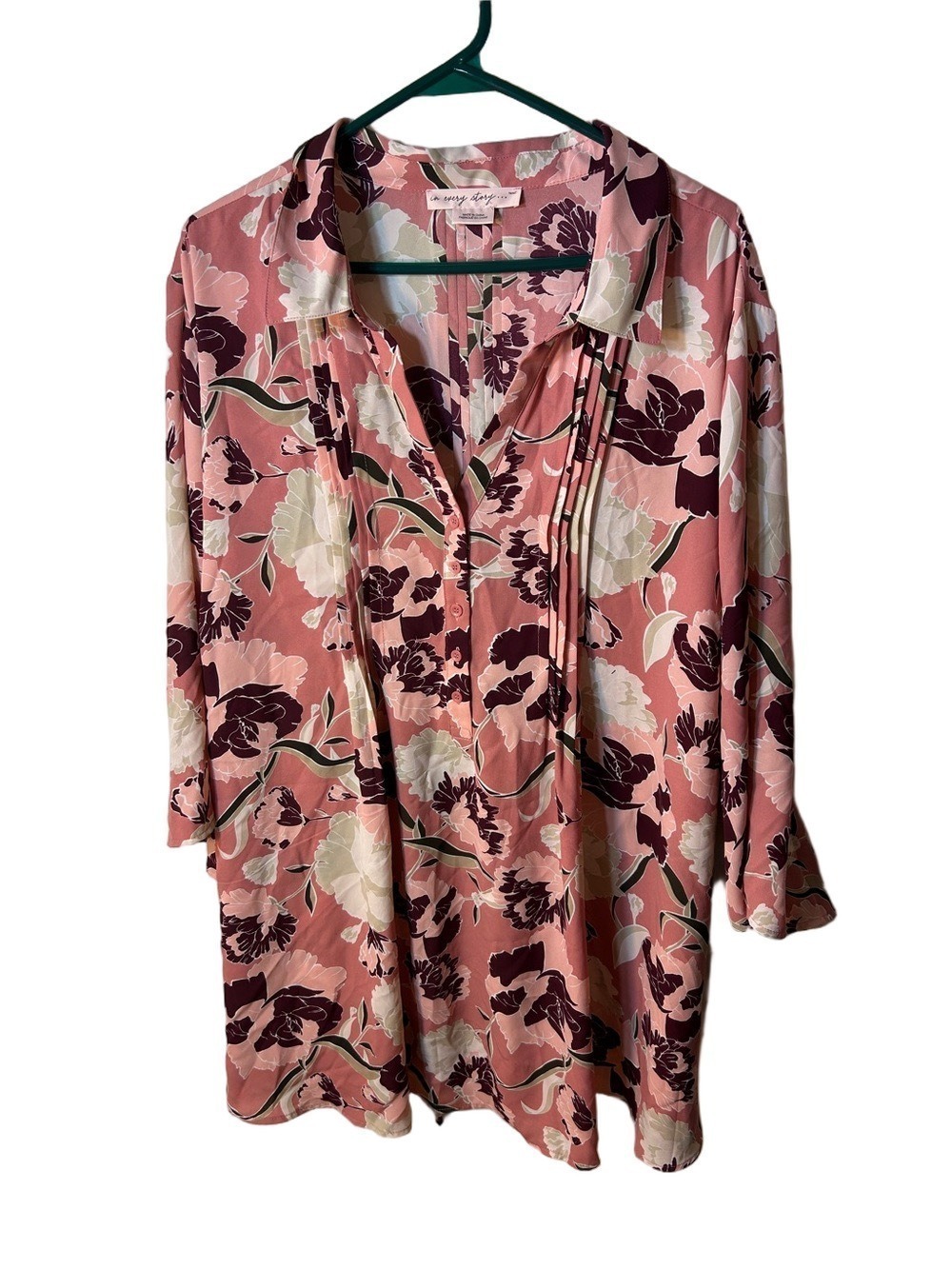 Pennington’s in every story Floral Button-Front Pink Tunic Blouse size 4X